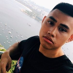 Meet your Posher, Renz